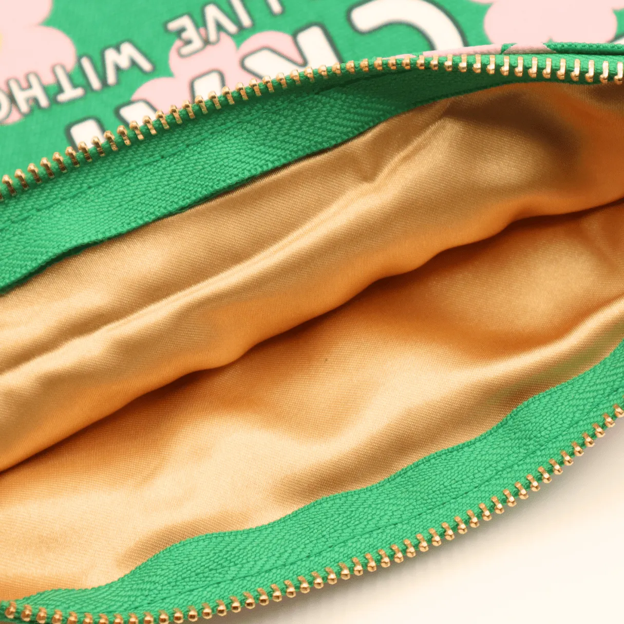 A Bunch Of Random Crap I Cant Live Without - Canvas Pouch