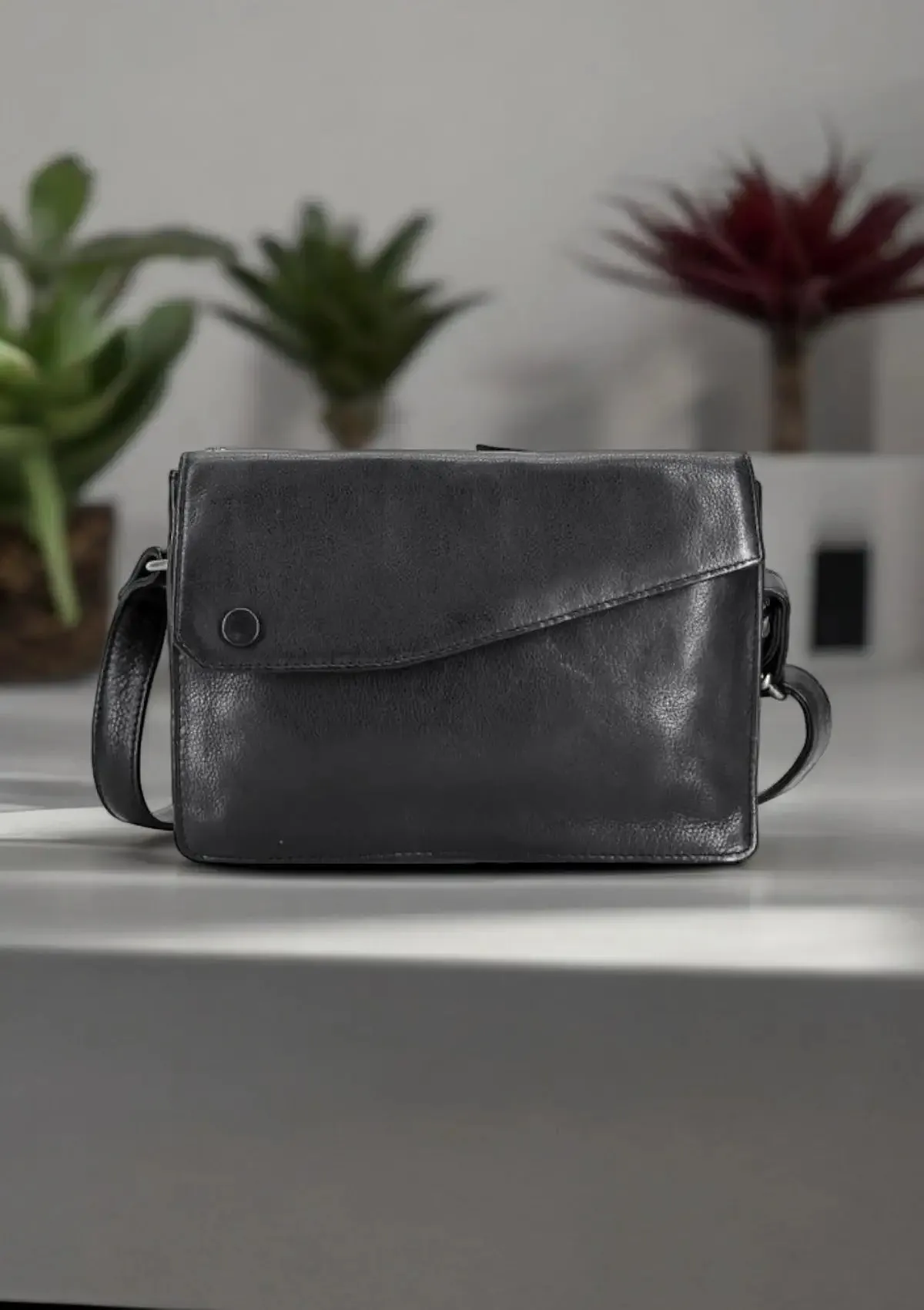 Avalon Leather Crossbody Bag - Black