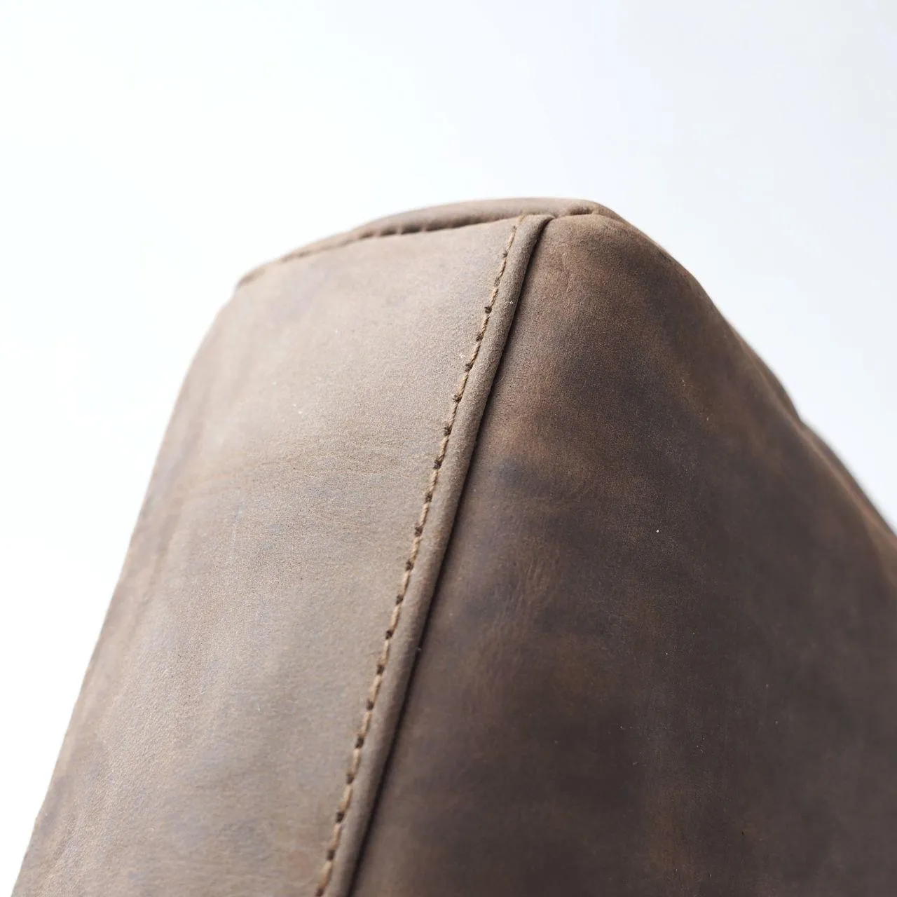Men's Clutch Bag (Dark Brown Oily Pull-up)