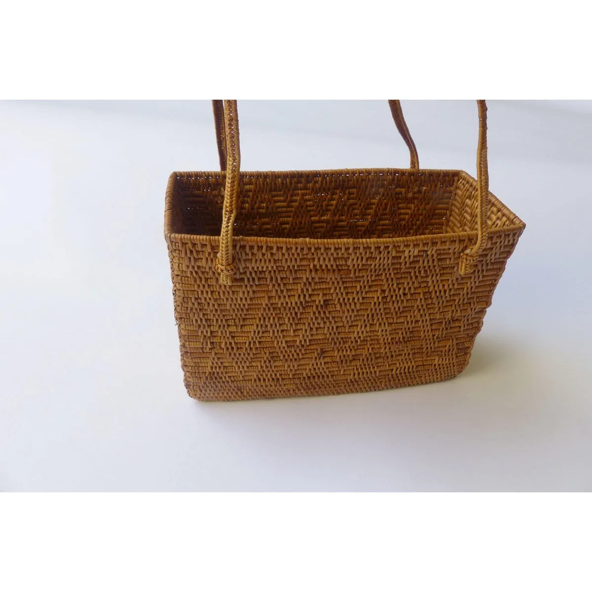 Simple Wicker Basket Bag