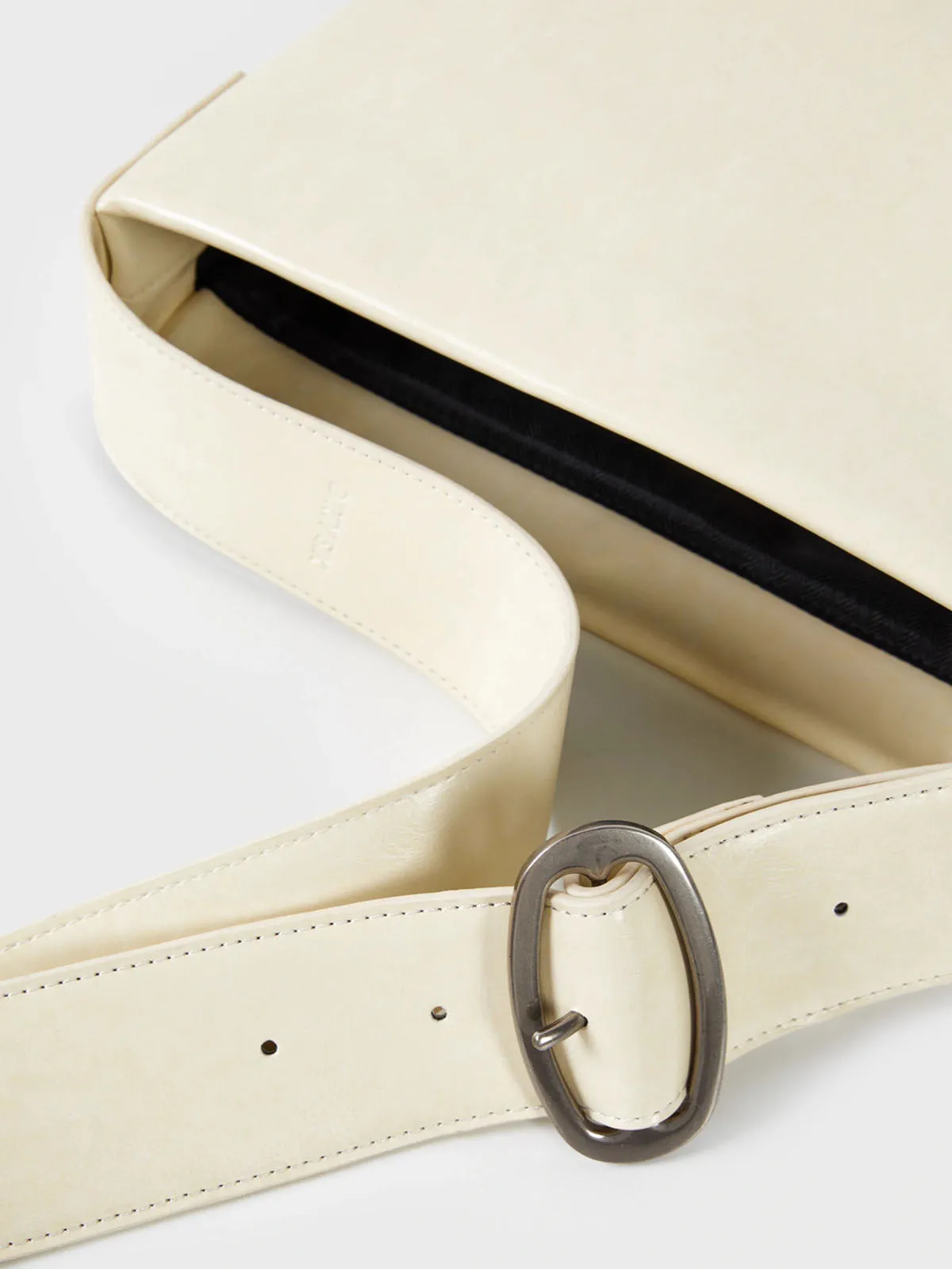 Wide Shoulder Strap Large Capacity Tote Bag With Buckles