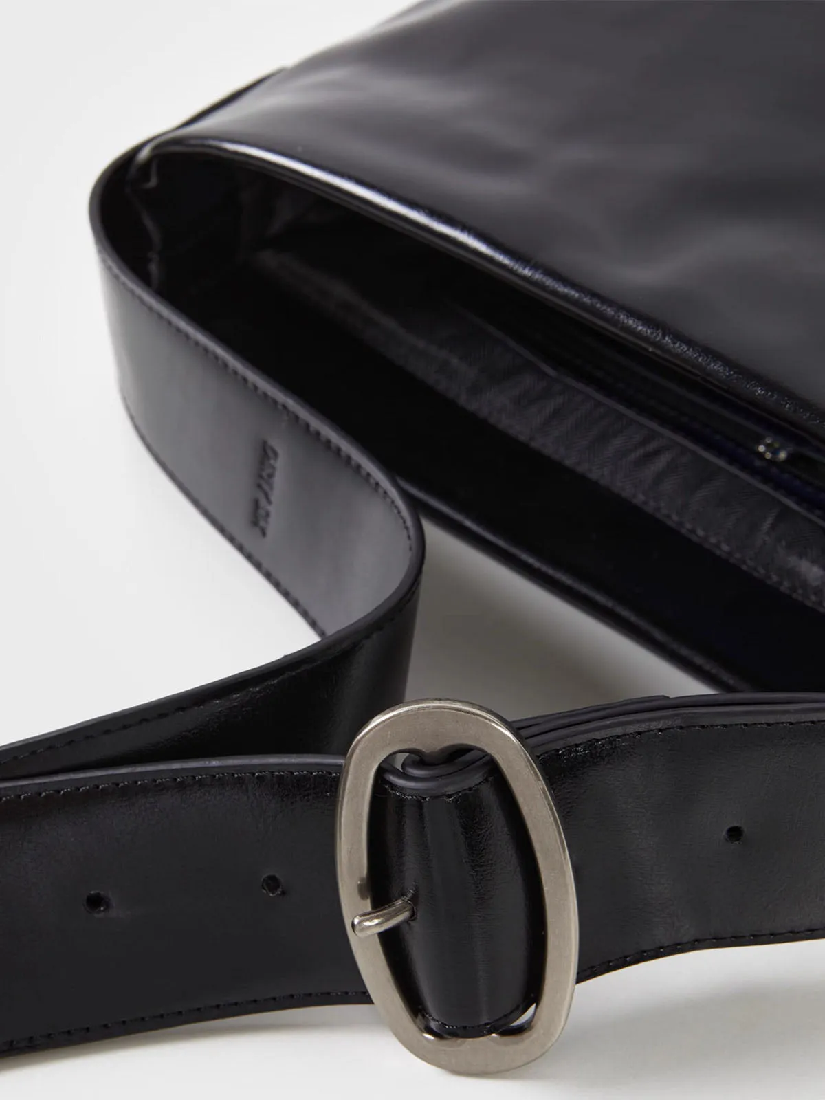 Wide Shoulder Strap Large Capacity Tote Bag With Buckles