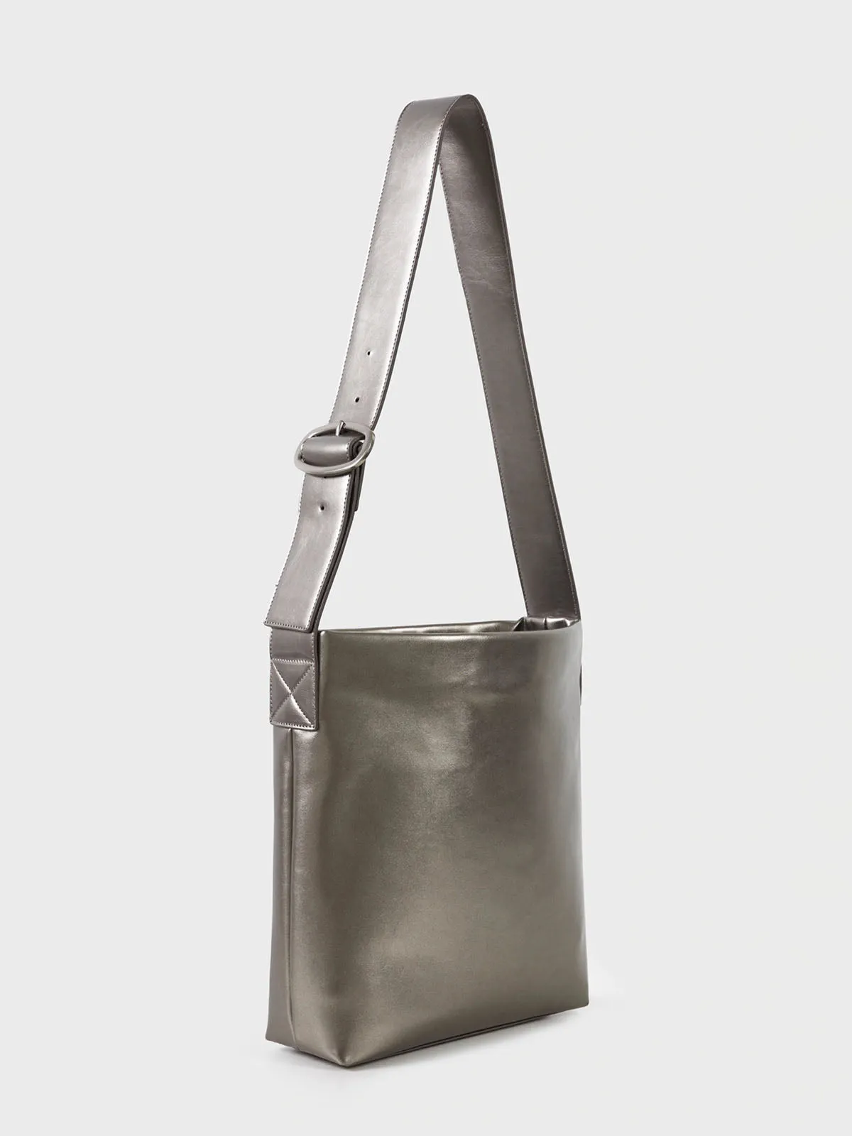 Wide Shoulder Strap Large Capacity Tote Bag With Buckles