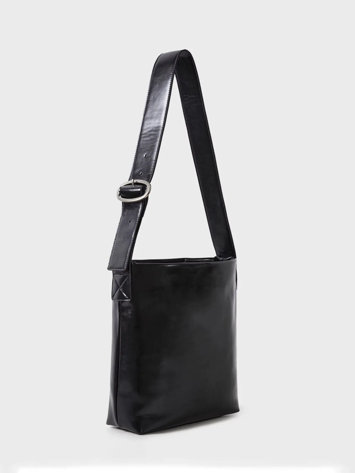 Wide Shoulder Strap Large Capacity Tote Bag With Buckles